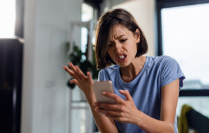 el estrés de las redes sociales